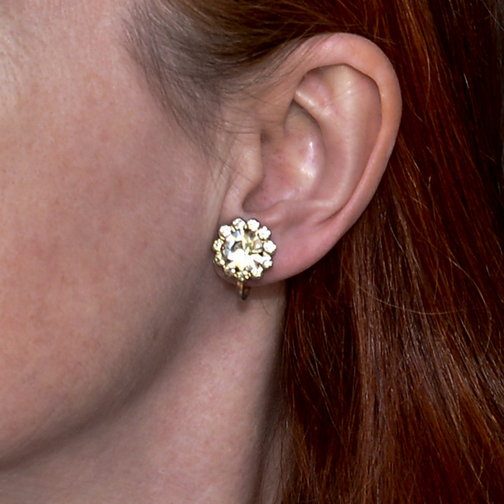 True Vintage rhinestone screw back earrings